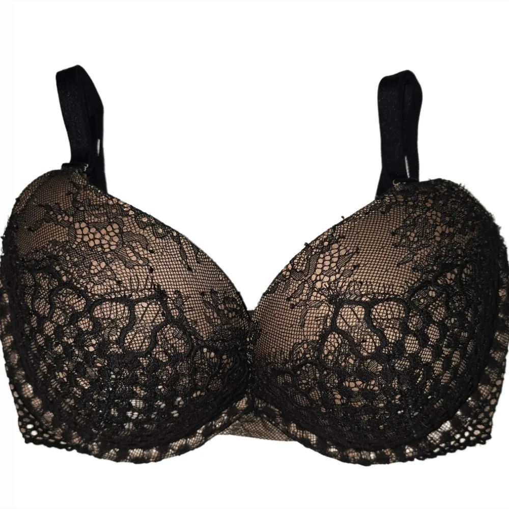 Victoria’s Secret Very Sexy Push-Up Bra in Black - 32DD